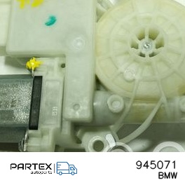 945071 Склопідйомник BMW X6 M 2020