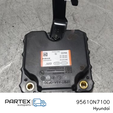 95610N7100 Блок керування двигуном Hyundai Tucson JM 2022
