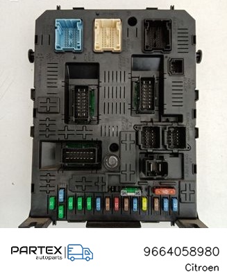 9664058980 - Блок комфорту Citroen Berlingo 2009