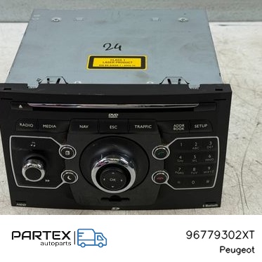 96779302XT - Панель радіо мультимедіа Peugeot 3008 I 2014