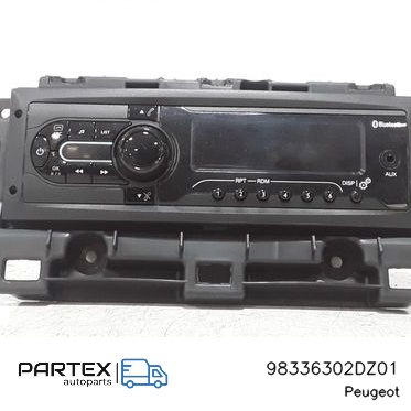 98336302DZ01 - Панель радіо мультимедіа Peugeot 2008 I 2019