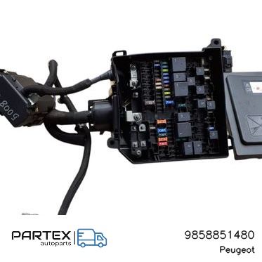 9858851480 Блок запобіжників Peugeot 5008 2024
