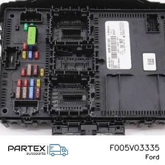 F005V03335 - Блок комфорту Ford Kuga III 2020