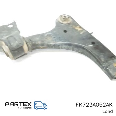 FK723A052AK - Передній важіль підвіски Land Rover Discovery Sport 2014
