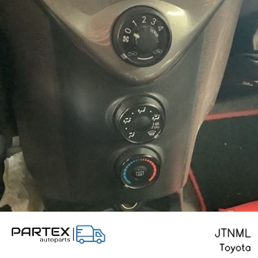 JTNML - Панель клімат-контролю Toyota iQ 2010
