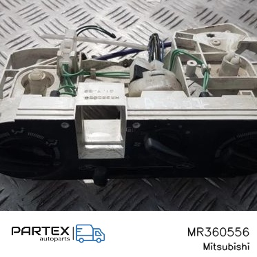 MR360556 - Панель клімат-контролю Mitsubishi Pajero Sport I 2004