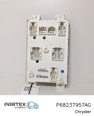 P68237957AG - Блок комфорту Chrysler Pacifica 2018