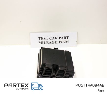 PU5T14A094AB Блок запобіжників Ford Kuga III 2024