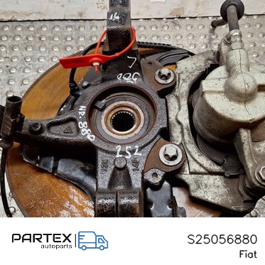 S25056880 - Поворотний кулак переднього колеса Fiat 500L 2013