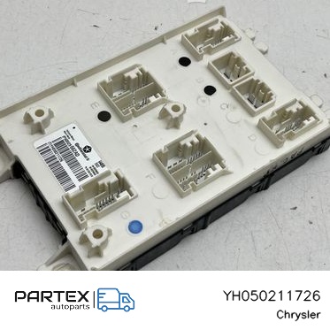 YH050211726 - Блок комфорту Chrysler Pacifica 2022