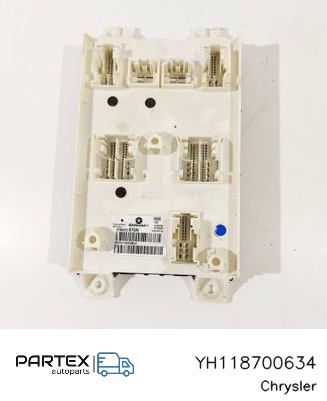 YH118700634 - Блок комфорту Chrysler Pacifica 2017