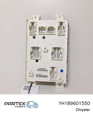 YH189601550 - Блок комфорту Chrysler Pacifica 2018