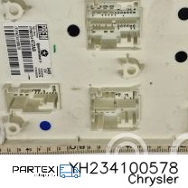 YH234100578 - Блок комфорту Chrysler 300C 2012